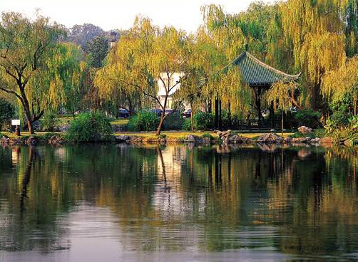 杭州西湖周邊深度游 湖光山色之外的必游景點全攻略